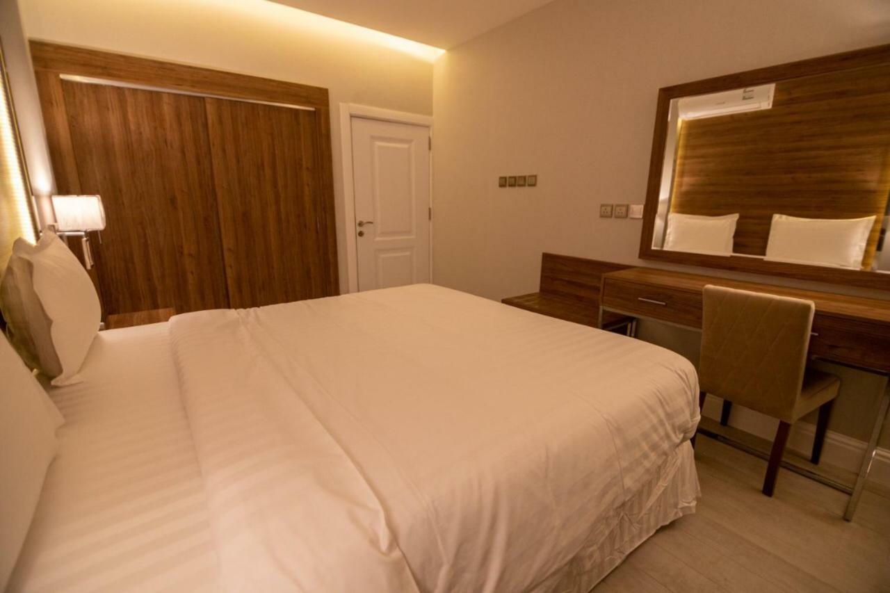 قولدن سكوير طريق الرياض Golden Square Riyadh Road Hamis Muşayt Dış mekan fotoğraf